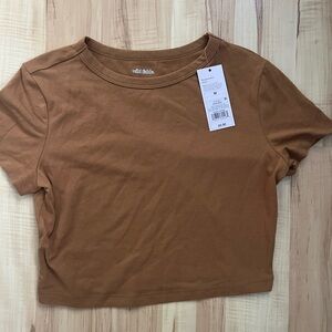 BRAND NEW wild fable cropped baby tee